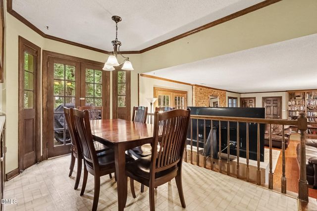 8804 N View Court, Raleigh, NC 27613