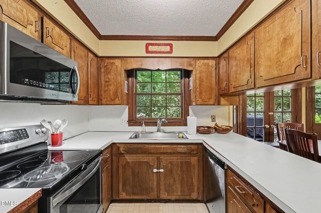 8804 N View Court, Raleigh, NC 27613