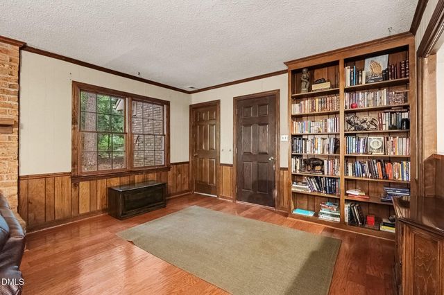 8804 N View Court, Raleigh, NC 27613