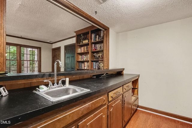 8804 N View Court, Raleigh, NC 27613