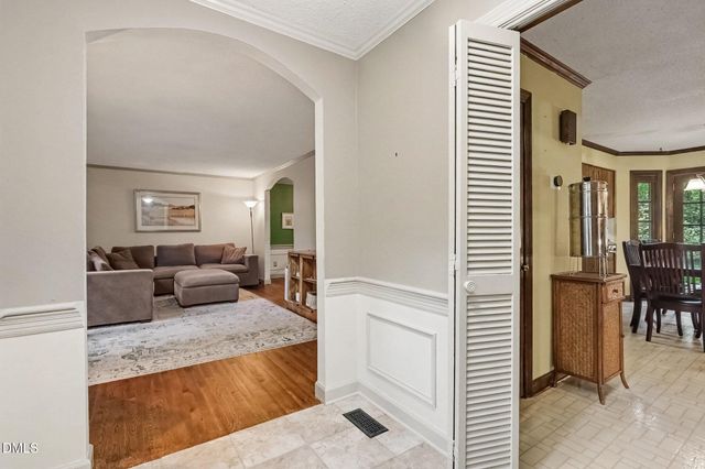 8804 N View Court, Raleigh, NC 27613
