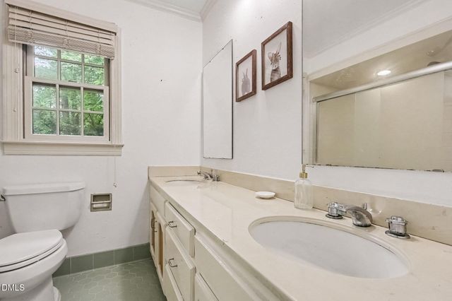 8804 N View Court, Raleigh, NC 27613