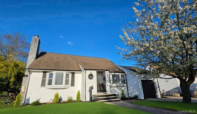 1515 Paul Street, Baldwin, NY 11510