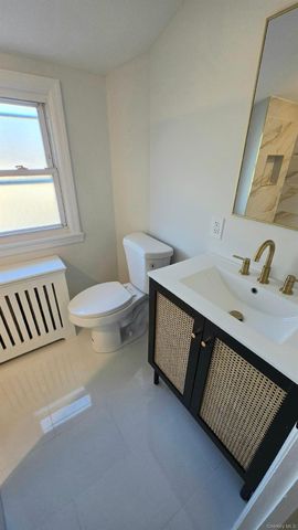 1515 Paul Street, Baldwin, NY 11510