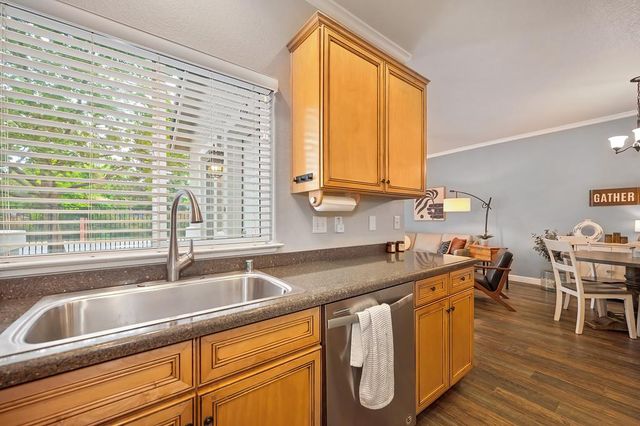 608 Shasta Oaks Cir, Roseville, CA 95678