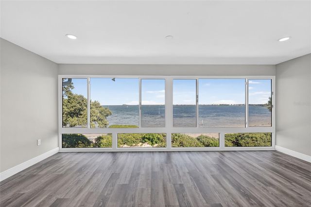 600 MANATEE AVENUE 212, Holmes Beach, FL 34217