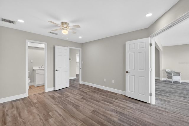 600 MANATEE AVENUE 212, Holmes Beach, FL 34217