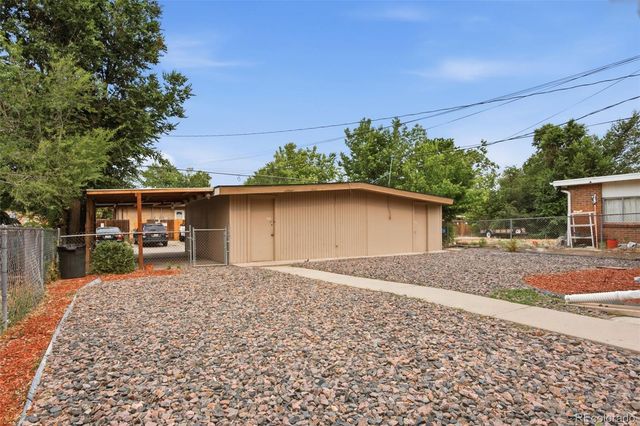 1164-1168 Dallas Street, Aurora, CO 80010
