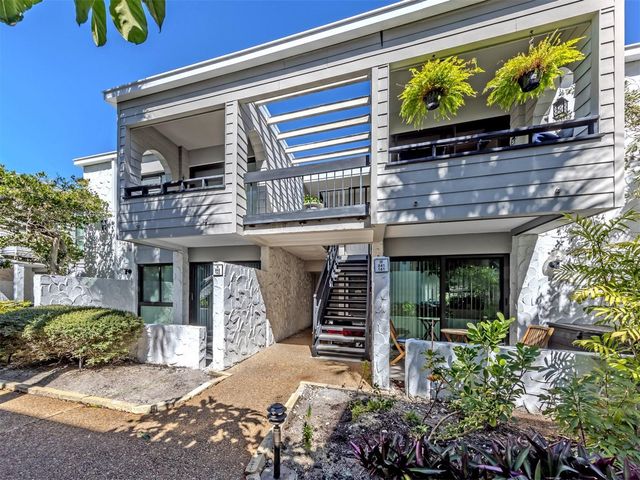 1555 TARPON CENTER DRIVE 242, Venice, FL 34285