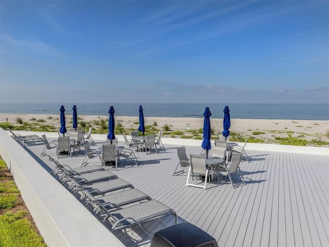 1555 TARPON CENTER DRIVE 242, Venice, FL 34285