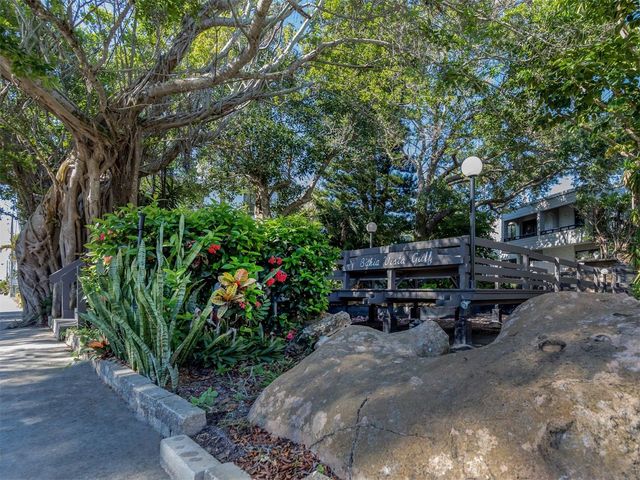 1555 TARPON CENTER DRIVE 242, Venice, FL 34285