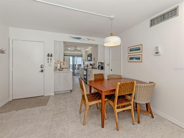 1555 TARPON CENTER DRIVE 242, Venice, FL 34285