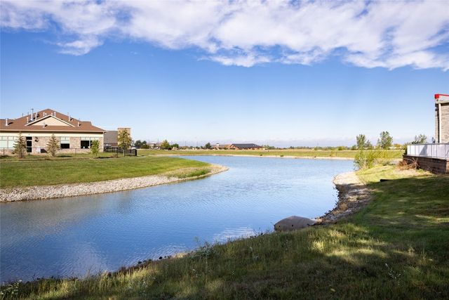 555 Country Ln, North Liberty, IA 52317