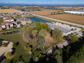 555 Country Ln, North Liberty, IA 52317