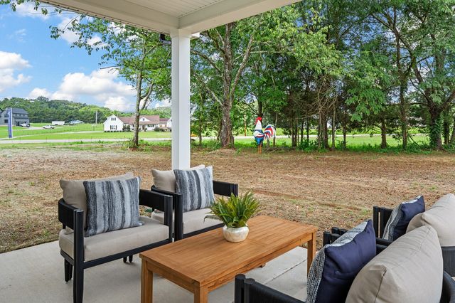 1411 Charles Drive, Chapel Hill, TN 37034