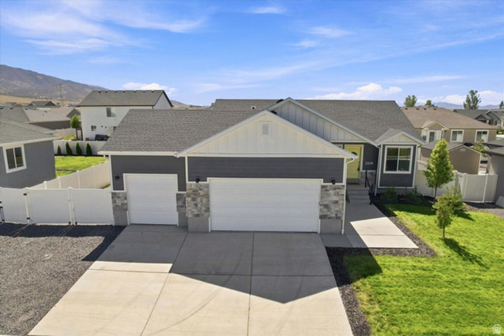 2276 E BOXWOOD LN, Eagle Mountain, UT 84005 — photo 3