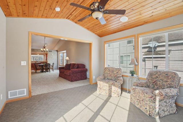 21378 Hytrail Circle, Lakeville, MN 55044