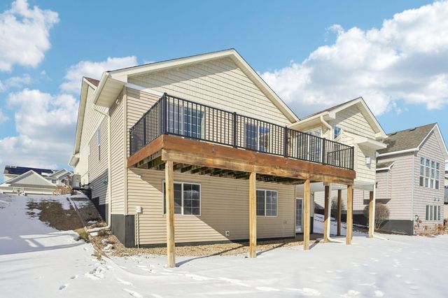 21378 Hytrail Circle, Lakeville, MN 55044