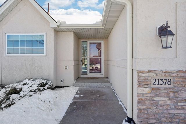 21378 Hytrail Circle, Lakeville, MN 55044