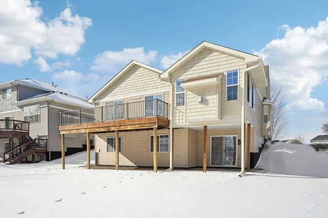 21378 Hytrail Circle, Lakeville, MN 55044