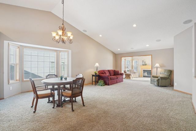21378 Hytrail Circle, Lakeville, MN 55044