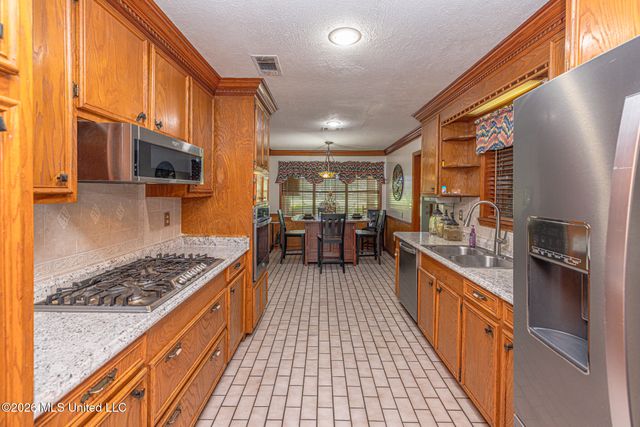 144 N Pine Drive, Madison, MS 39110