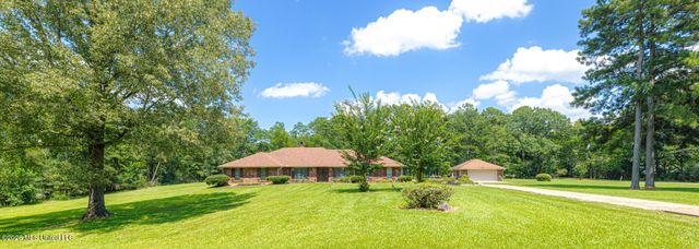 144 N Pine Drive, Madison, MS 39110