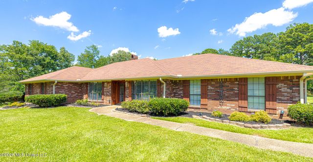 144 N Pine Drive, Madison, MS 39110