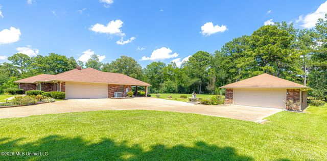 144 N Pine Drive, Madison, MS 39110