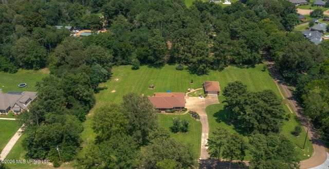 144 N Pine Drive, Madison, MS 39110