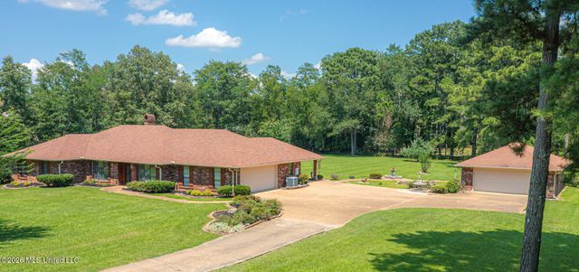 144 N Pine Drive, Madison, MS 39110