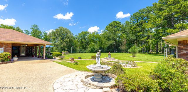 144 N Pine Drive, Madison, MS 39110