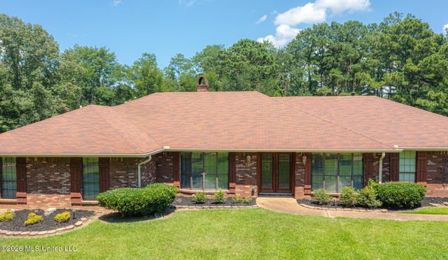 144 N Pine Drive, Madison, MS 39110