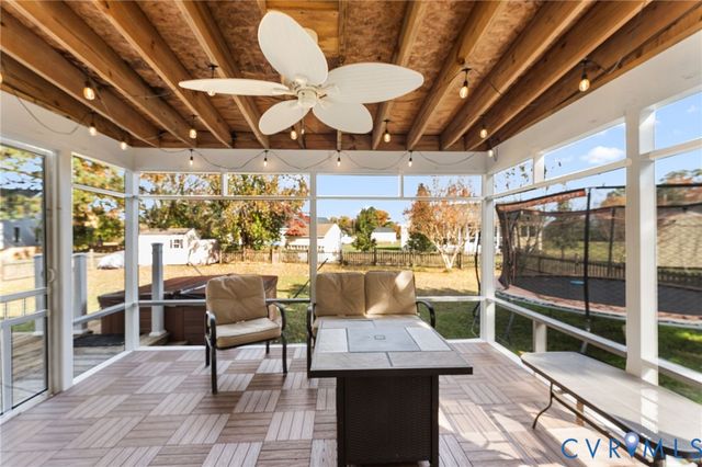 1120 S Glebe Rd, Montross, VA 22520