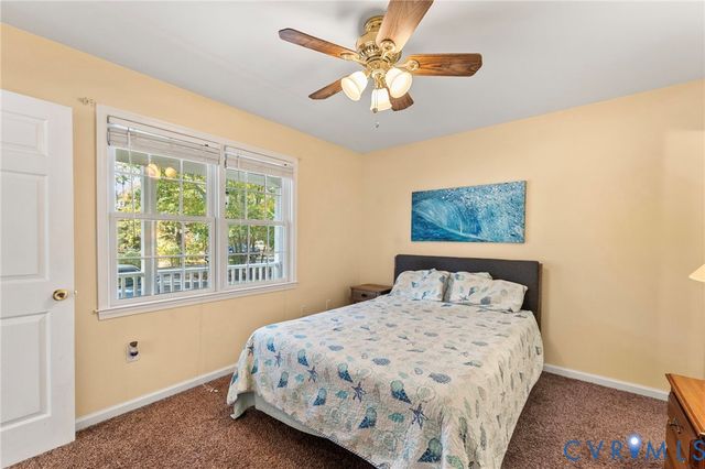 1120 S Glebe Rd, Montross, VA 22520