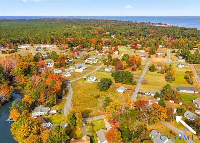 1120 S Glebe Rd, Montross, VA 22520