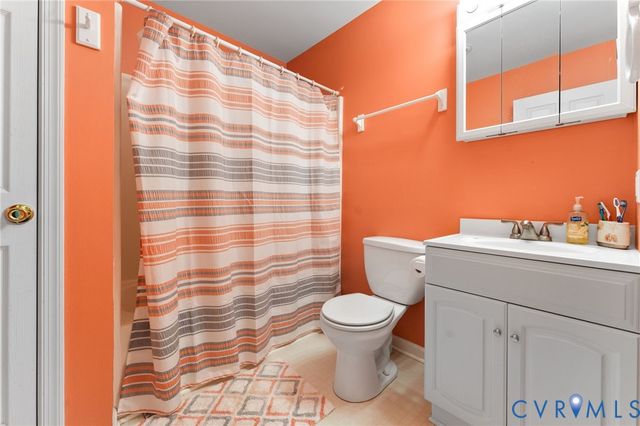 1120 S Glebe Rd, Montross, VA 22520