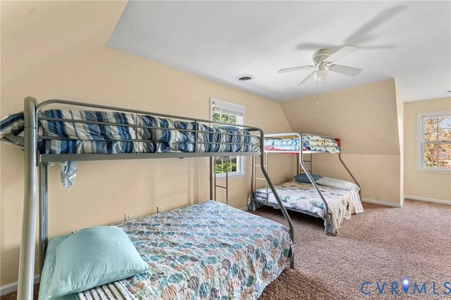 1120 S Glebe Rd, Montross, VA 22520