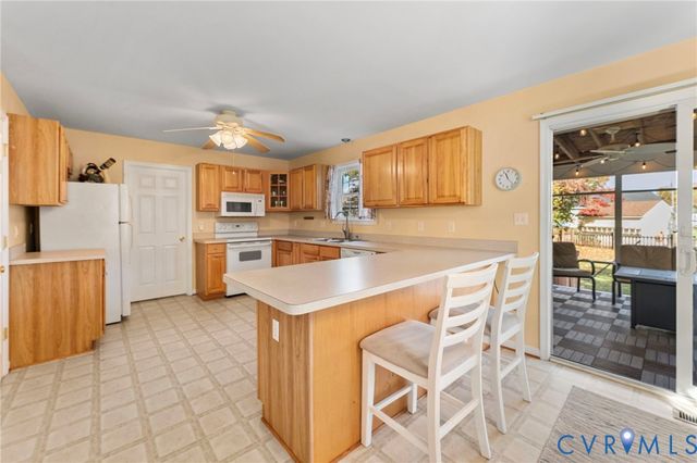 1120 S Glebe Rd, Montross, VA 22520