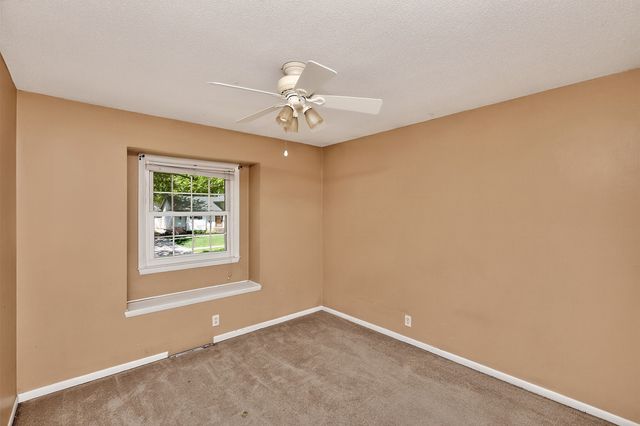 801 NW School Street, Ankeny, IA 50023