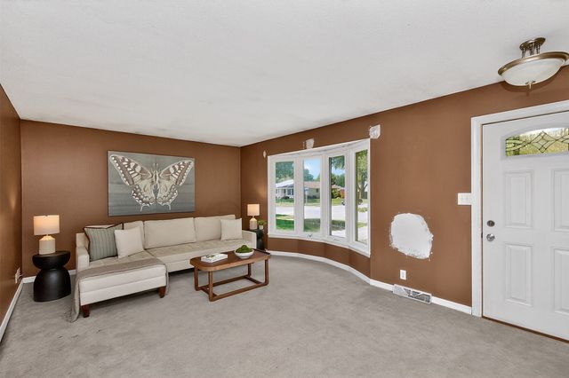 801 NW School Street, Ankeny, IA 50023