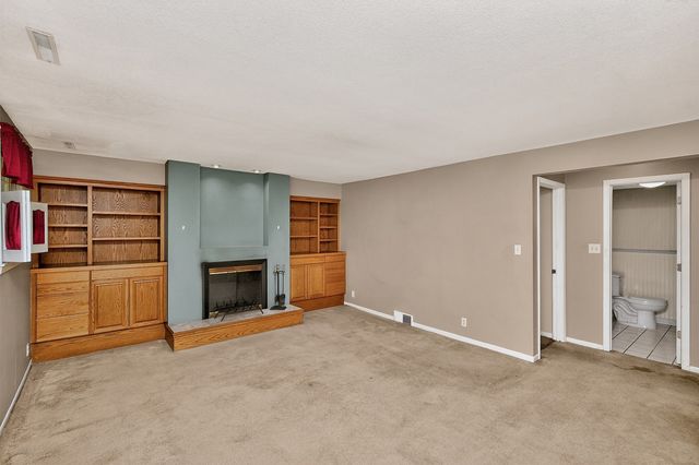 801 NW School Street, Ankeny, IA 50023
