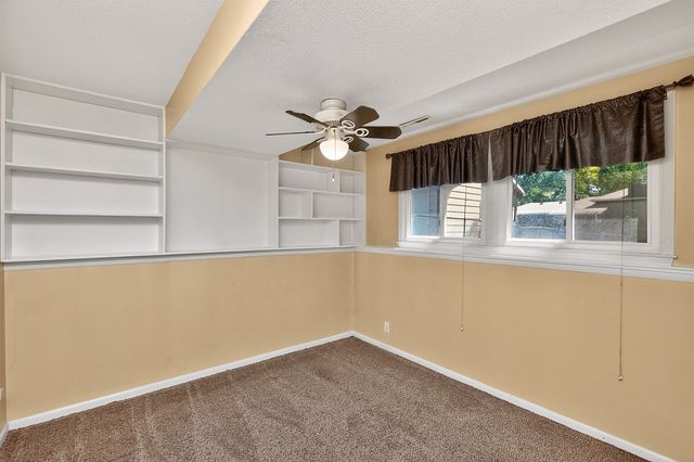 801 NW School Street, Ankeny, IA 50023