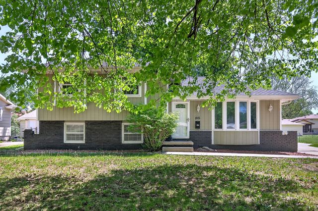 801 NW School Street, Ankeny, IA 50023