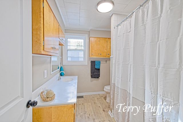 1707 Division Street, Muskegon City, MI 49441