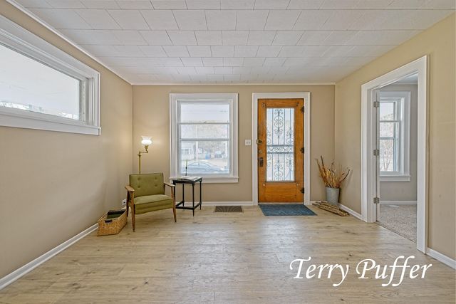 1707 Division Street, Muskegon City, MI 49441