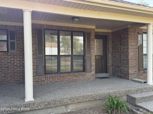 317 Centerview Dr, Shepherdsville, KY 40165