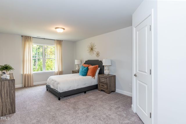 102 Oxford Court, La Grange, NC 28551