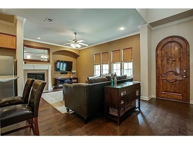6718 Estrella 20, Irving, TX 75039