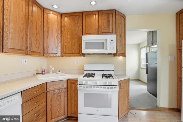 8240 LONGPOINT RD, Baltimore, MD 21222